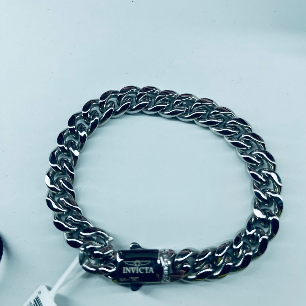 Invicta  unisex Sterling Silver Bracelet with Sparkling Clasp 7 1/2 inches